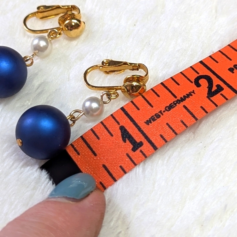 Vintage Colbalt Blue and Goldtone Clip Earrings with a Faux Pearl Accent - Picture 3 of 5